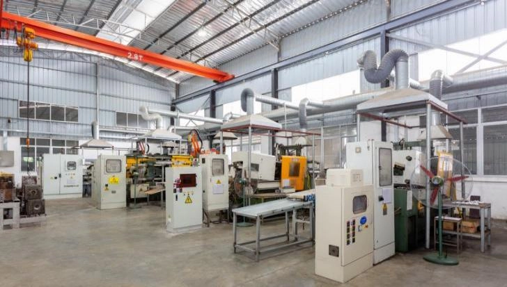 CNC machining center equipment